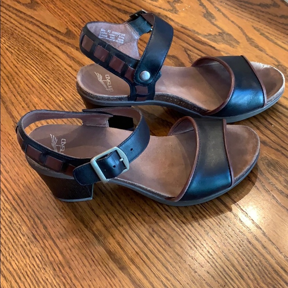 Dansko Debby Platform Sandal